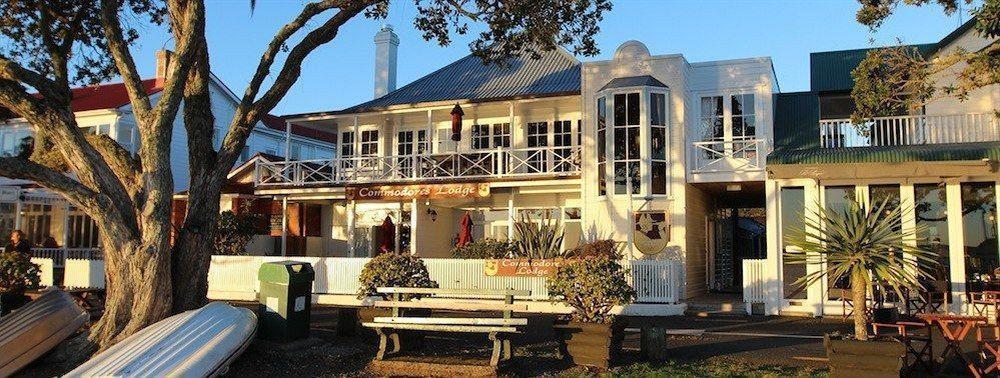 Commodores Lodge 러셀 외부 사진